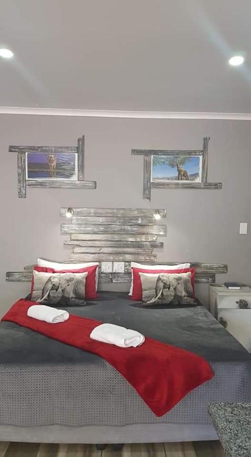 Aandrus Guesthouse Bloemfontein Bagian luar foto